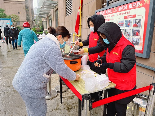 庐江东方都市送姜茶.jpg